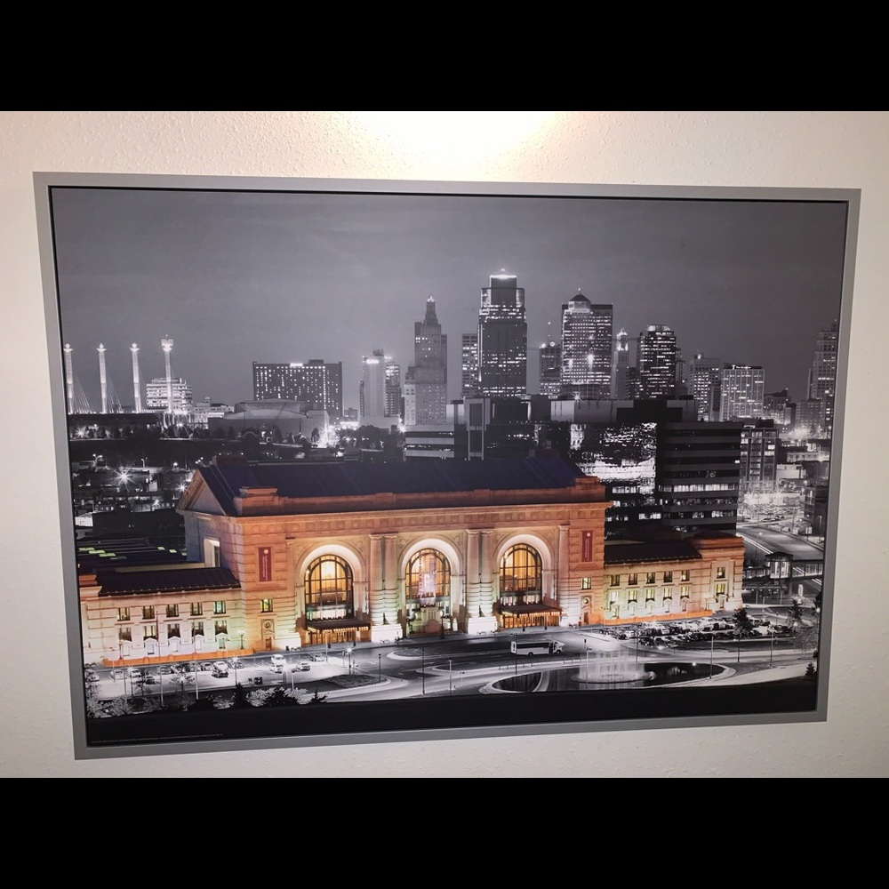 Canvas photo of Kansas City union station